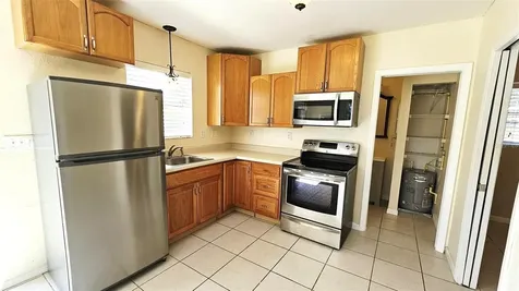 865 Palm Avenue Englewood FL 34223