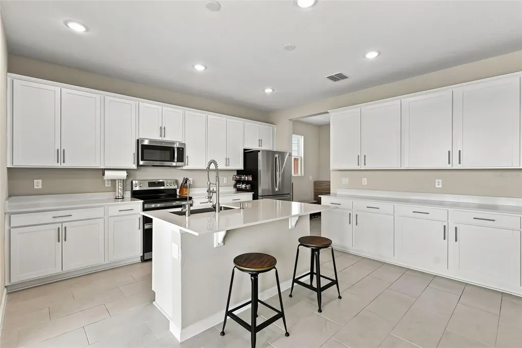 832 Griffon Avenue Lake Alfred FL 33850