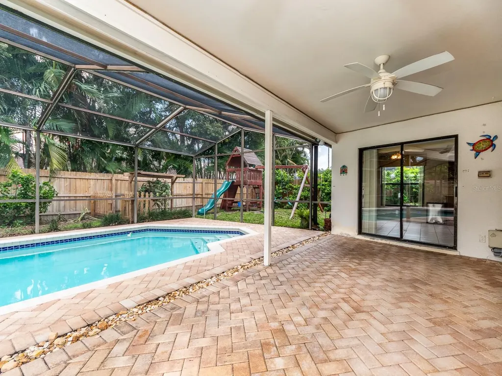 1612 Midnight Pass Way Clearwater FL 33765