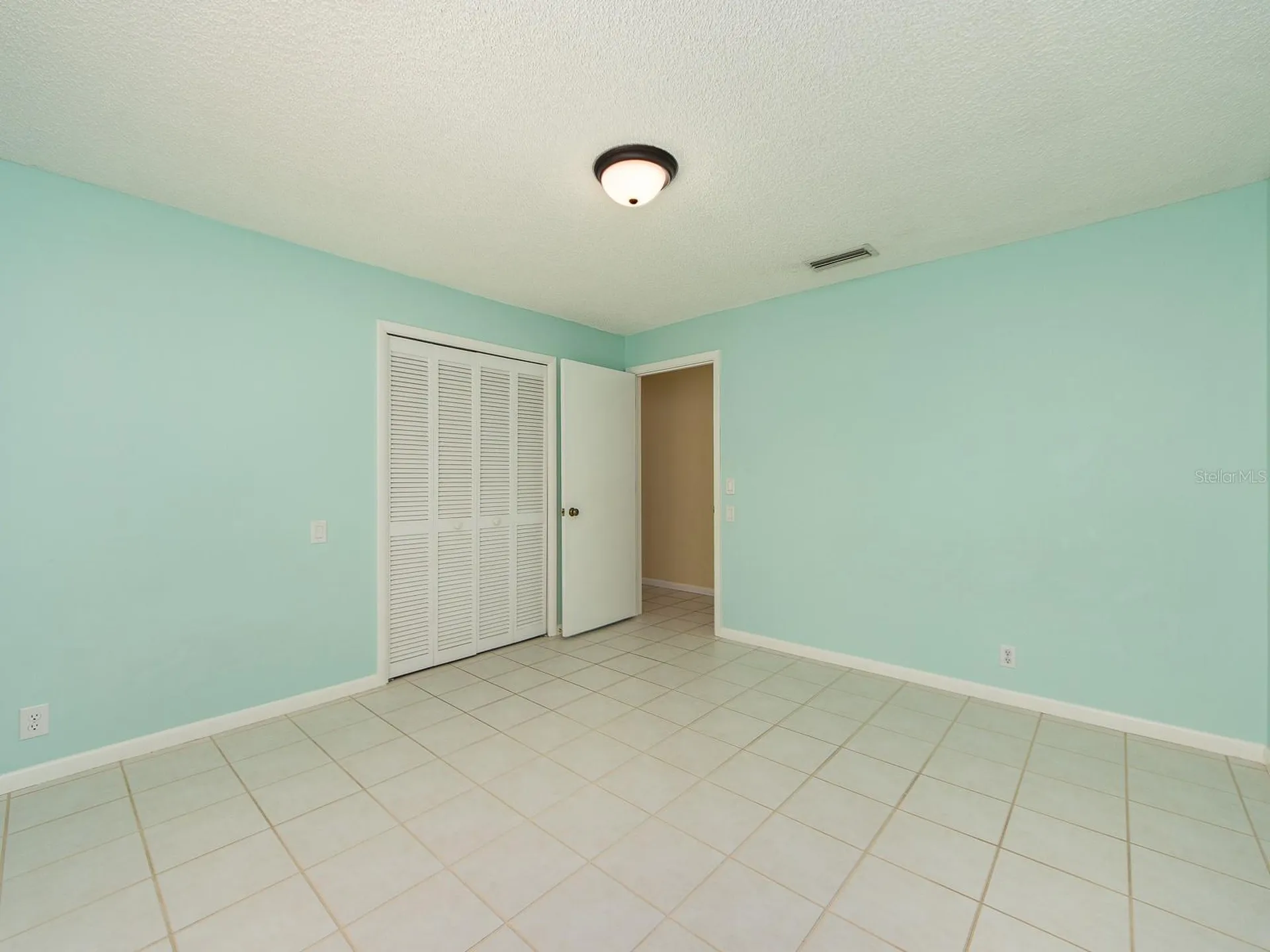 1612 Midnight Pass Way Clearwater FL 33765
