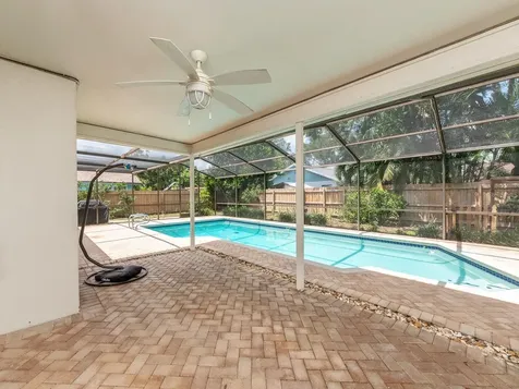 1612 Midnight Pass Way Clearwater FL 33765