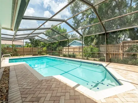 1612 Midnight Pass Way Clearwater FL 33765
