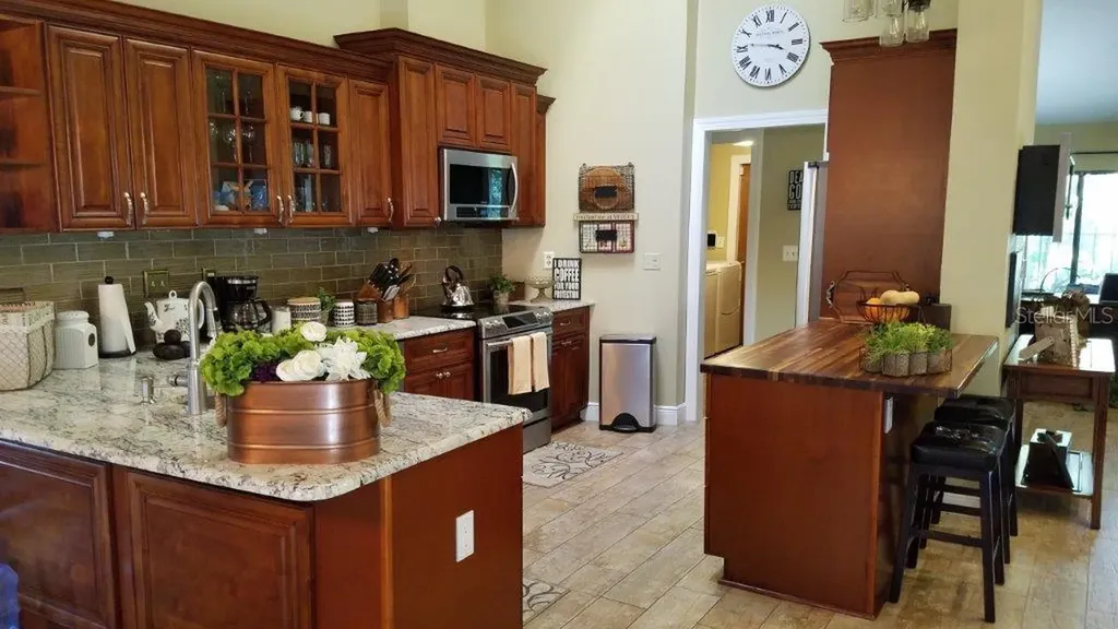 392 Lakeview Terrace Palm Harbor FL 34683