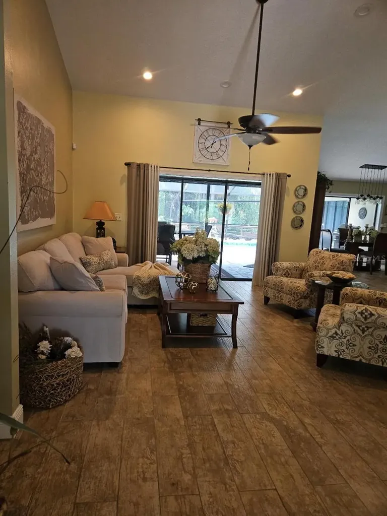 392 Lakeview Terrace Palm Harbor FL 34683