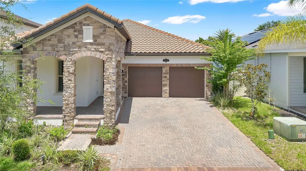 8318 Vivaro Isle Way Windermere FL 34786