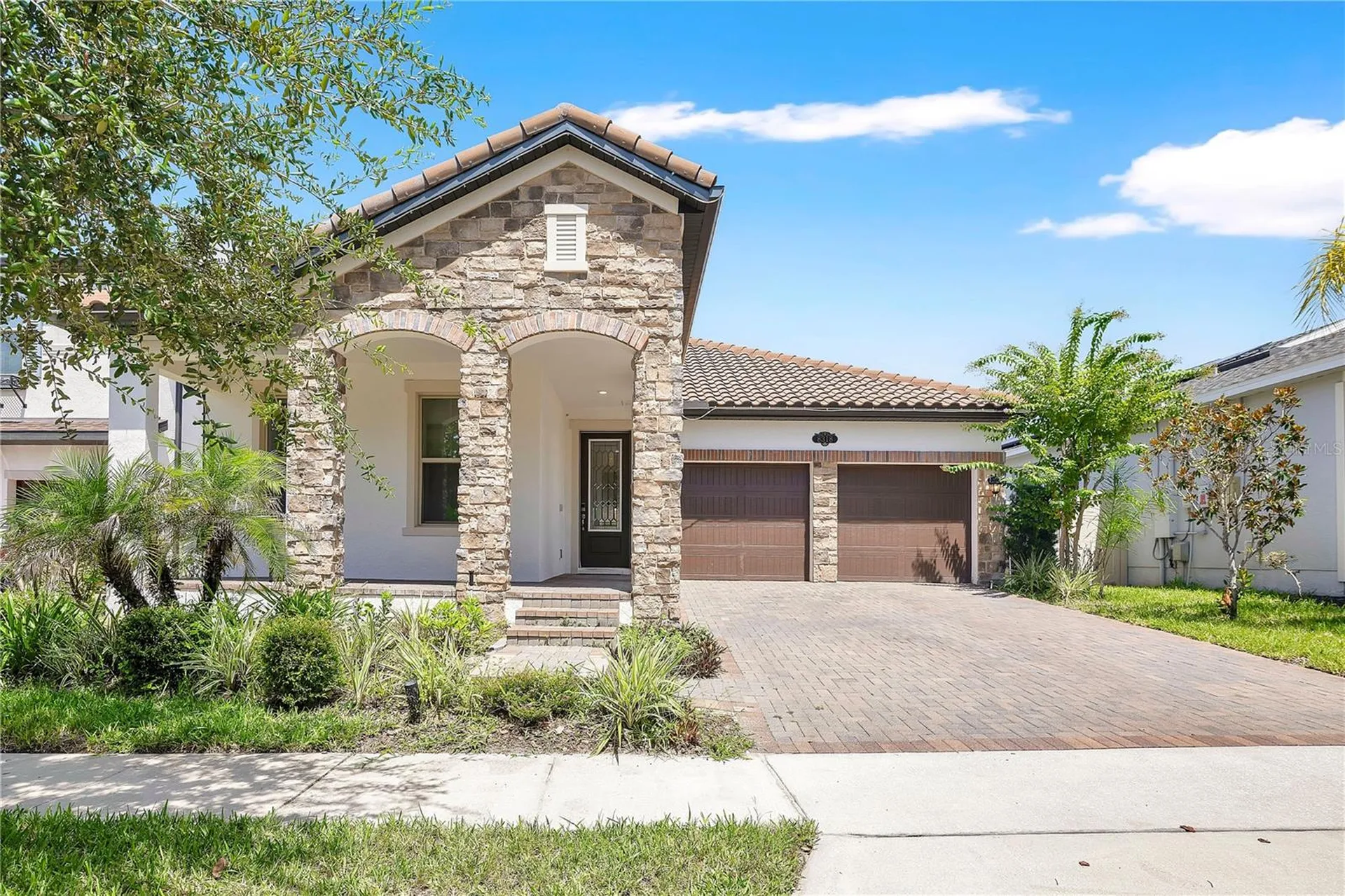 8318 Vivaro Isle Way Windermere FL 34786