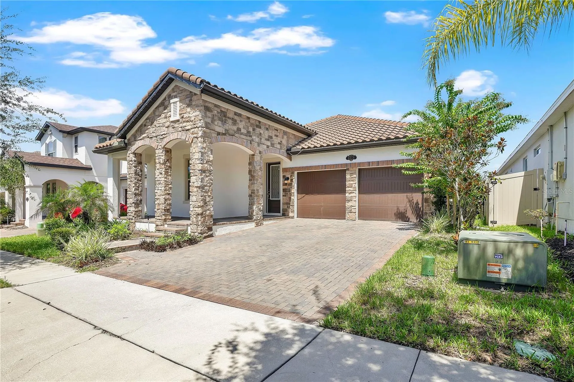 8318 Vivaro Isle Way Windermere FL 34786