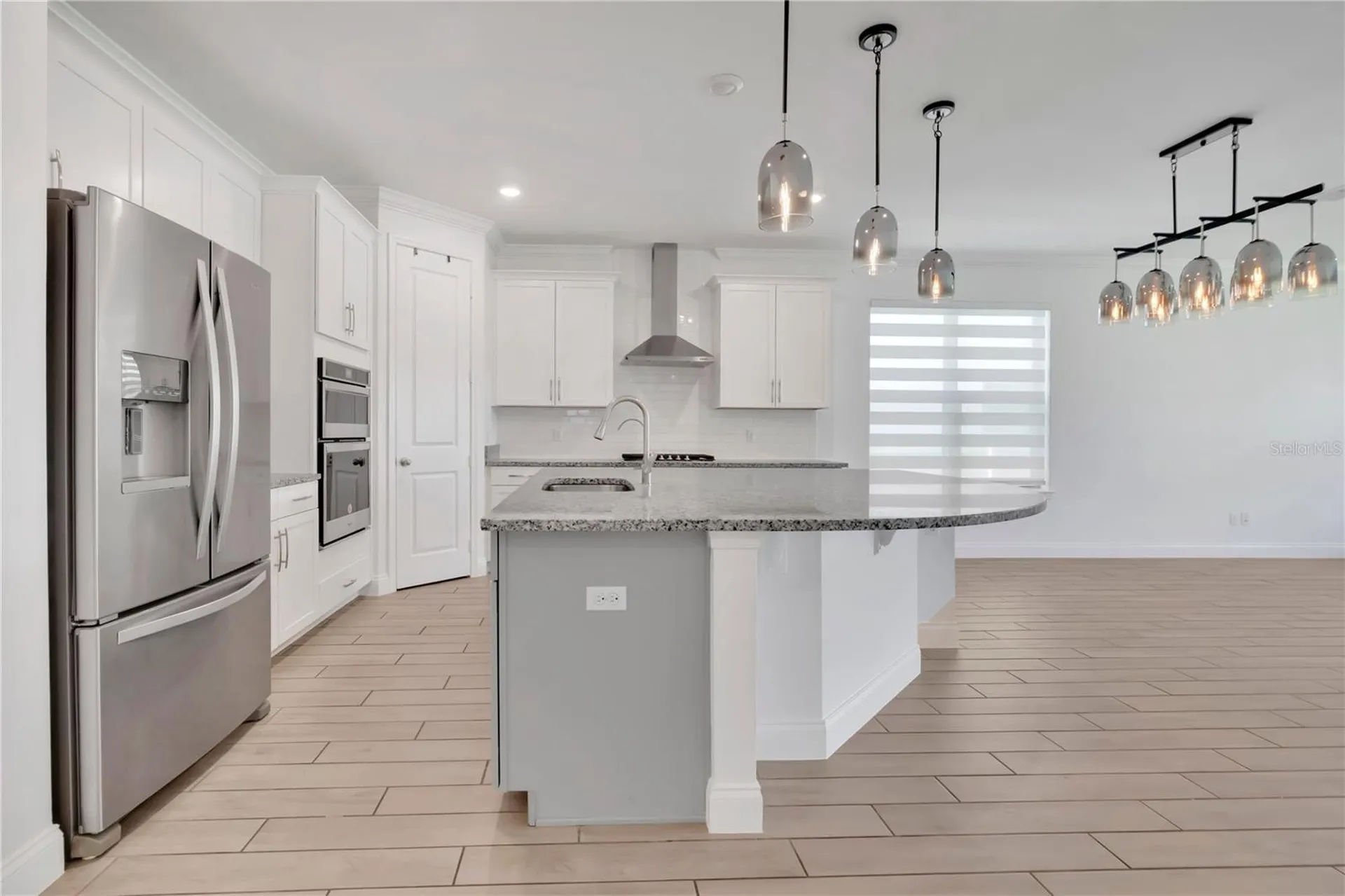 8318 Vivaro Isle Way Windermere FL 34786