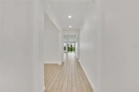 8318 Vivaro Isle Way Windermere FL 34786