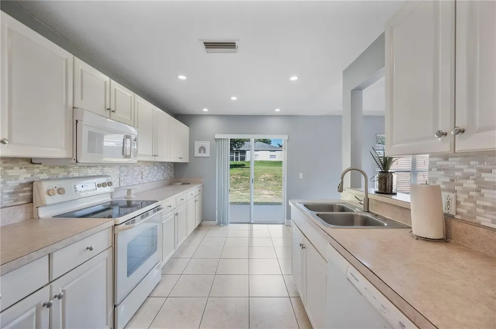 6059 Hillside Heights Drive Lakeland FL 33812