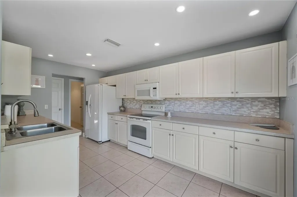 6059 Hillside Heights Drive Lakeland FL 33812