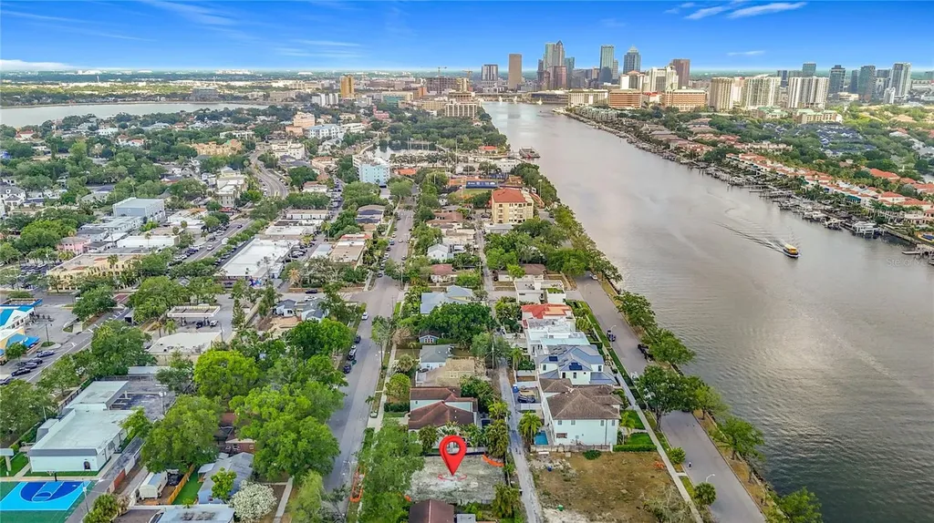 329 Columbia Drive Tampa FL 33606