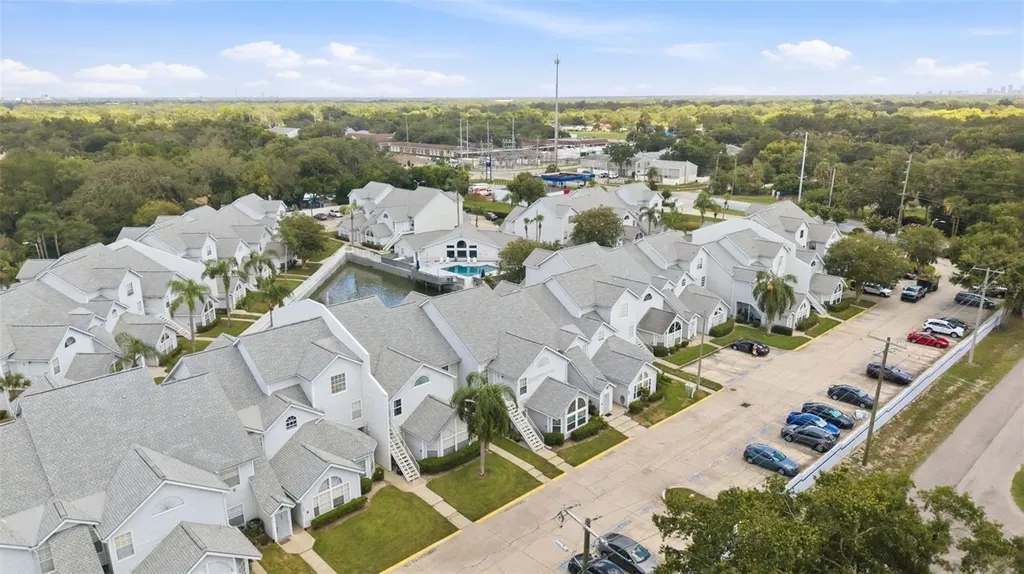 12237 Armenia Gables Circle Tampa FL 33612