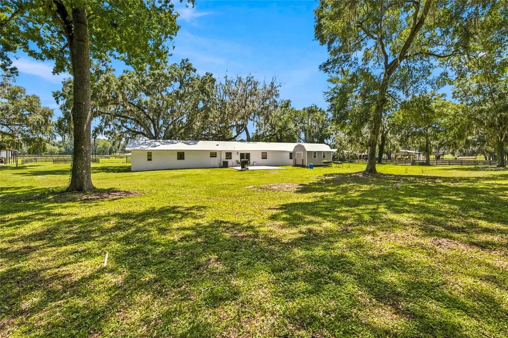 3875 SE 118th Lane Belleview FL 34420