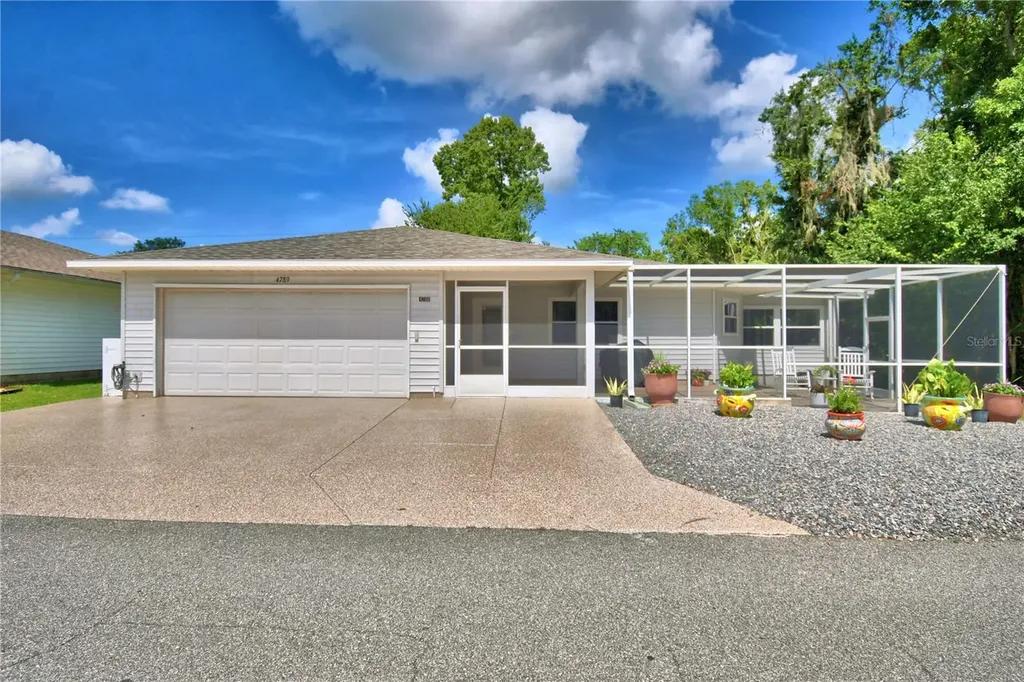 4789 Squire Hollow Drive Lakeland FL 33811