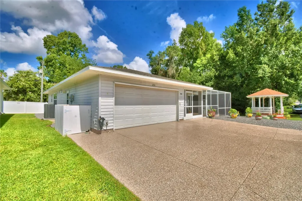 4789 Squire Hollow Drive Lakeland FL 33811