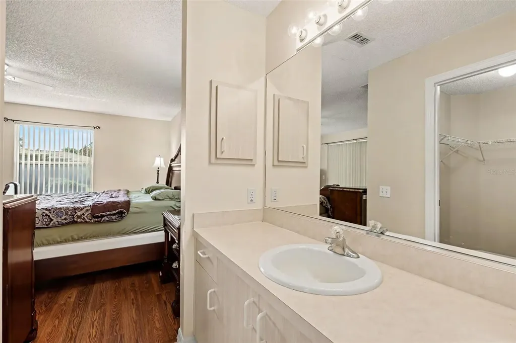 1501 Las Pacos Court The Villages FL 32162