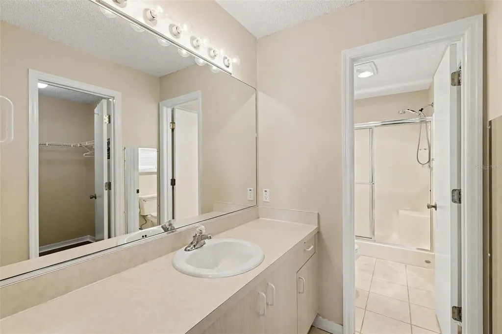 1501 Las Pacos Court The Villages FL 32162