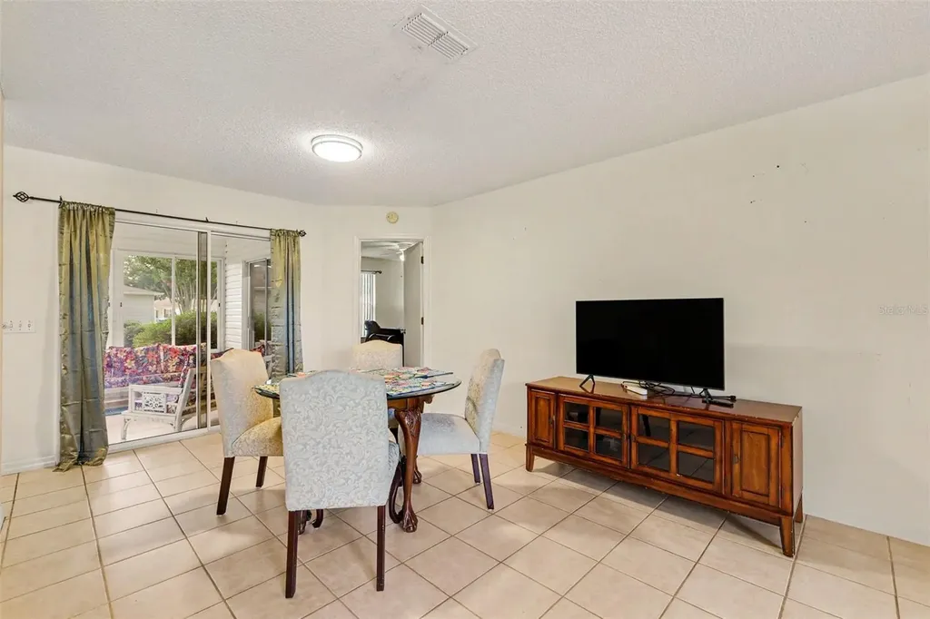 1501 Las Pacos Court The Villages FL 32162