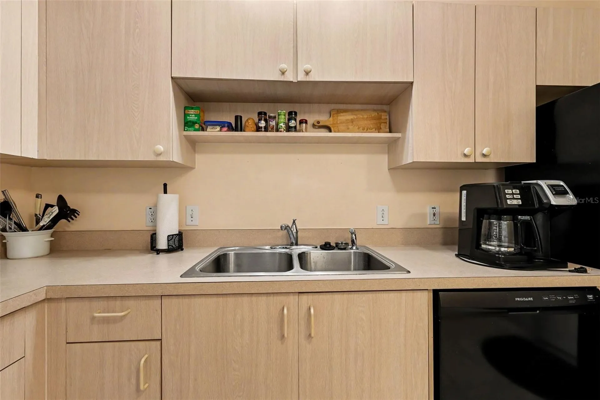 1501 Las Pacos Court The Villages FL 32162