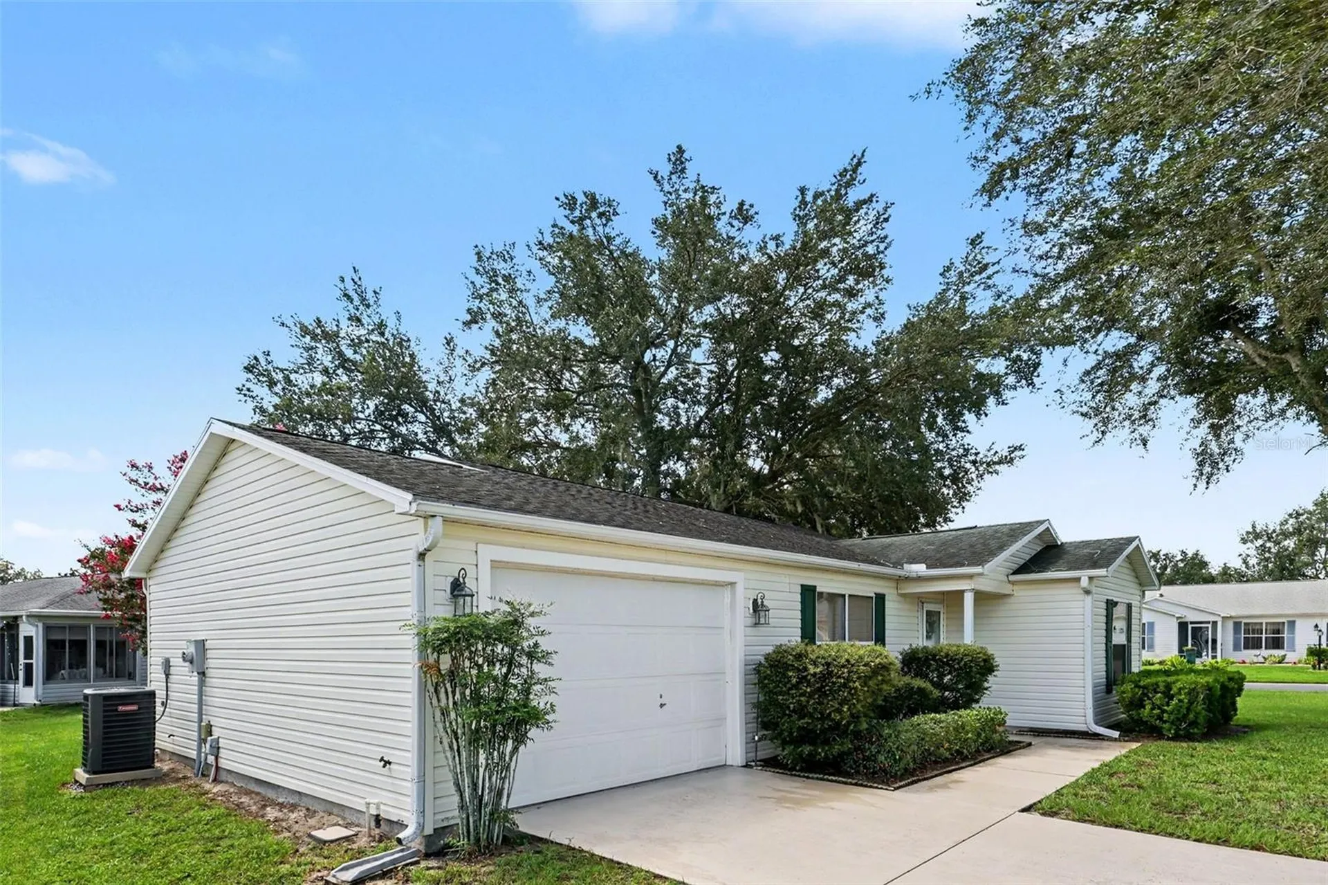 1501 Las Pacos Court The Villages FL 32162