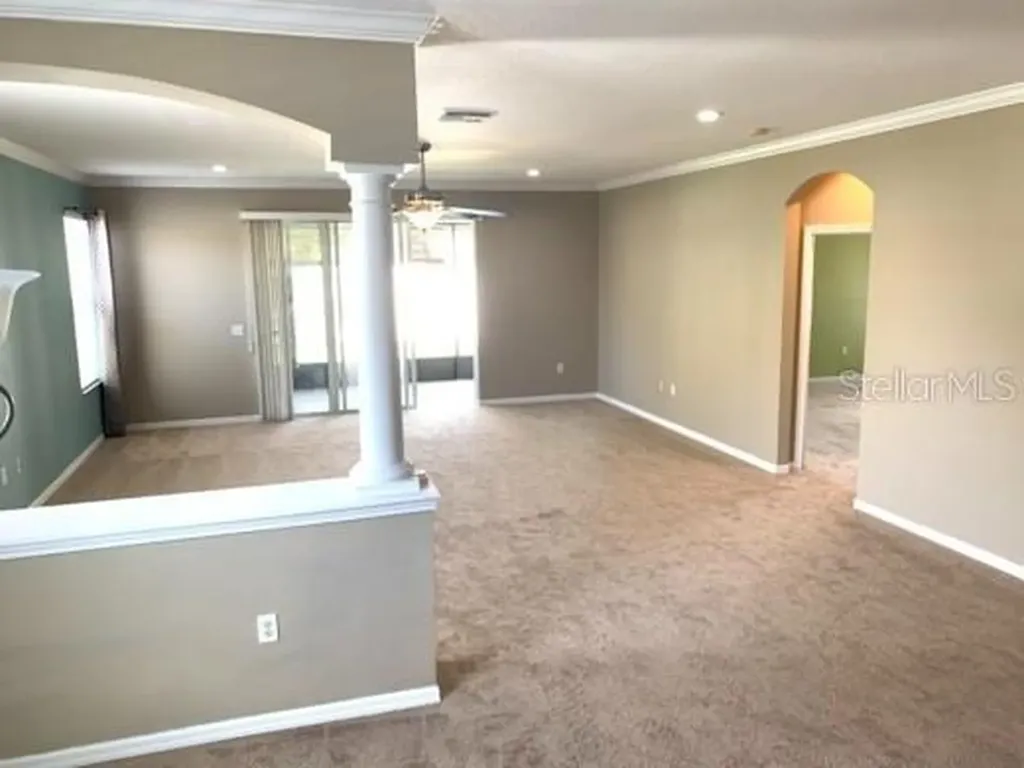 2520 Peekskill Road Valrico FL 33594