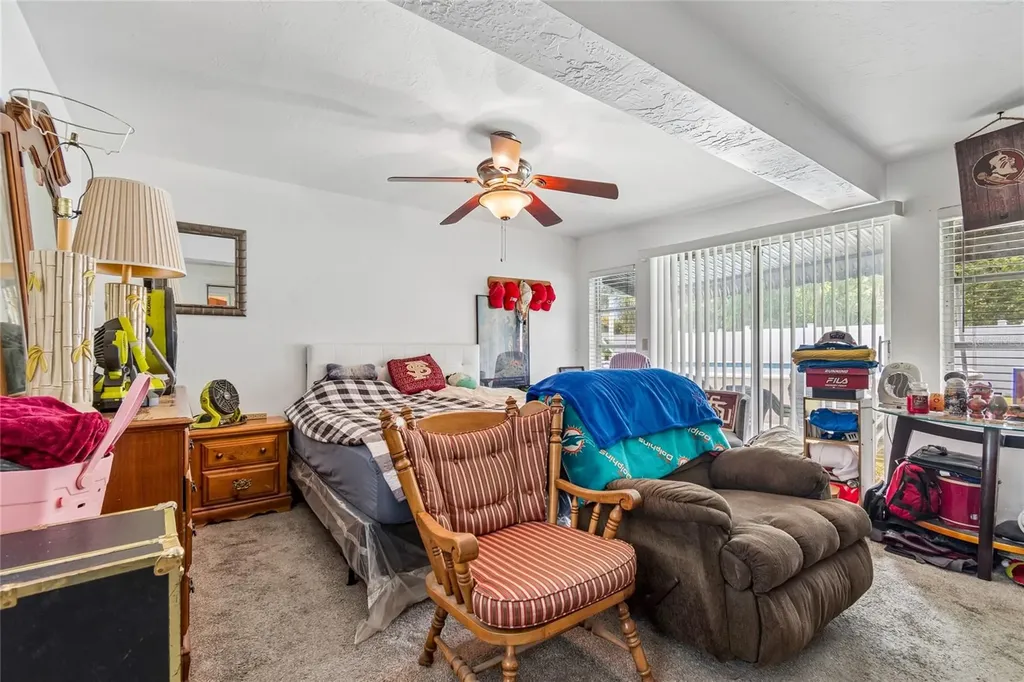 7846 12th Street N St Petersburg FL 33702