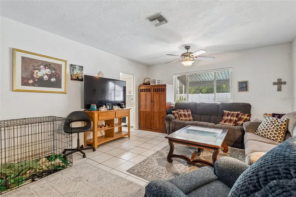 7846 12th Street N St Petersburg FL 33702