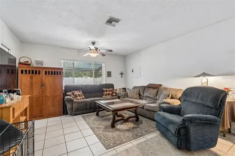 7846 12th Street N St Petersburg FL 33702