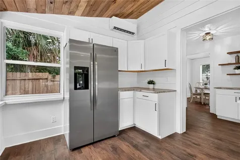 1811 Sanford Avenue Sanford FL 32771