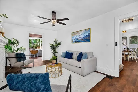 1811 Sanford Avenue Sanford FL 32771