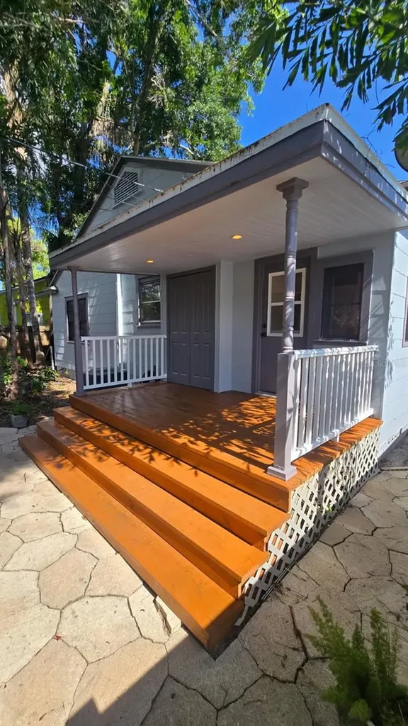 2251 7th Avenue N St Petersburg FL 33713