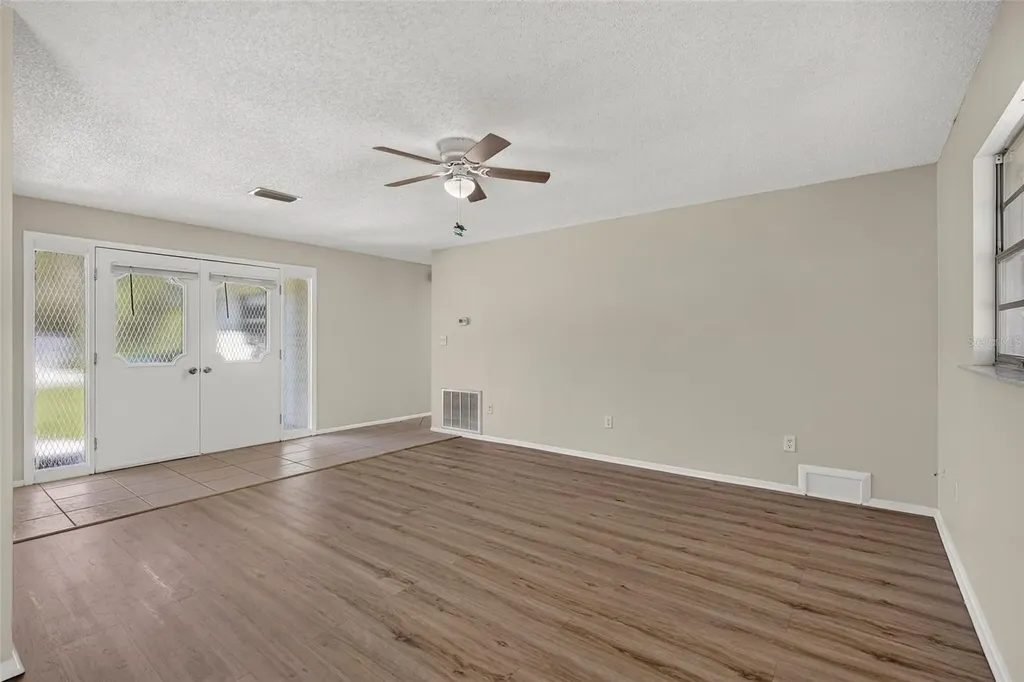 7502 Pond Circle Spring Hill FL 34606