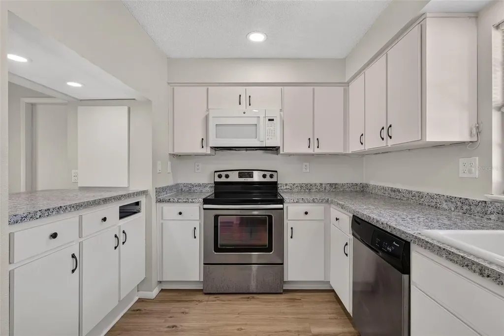 7502 Pond Circle Spring Hill FL 34606
