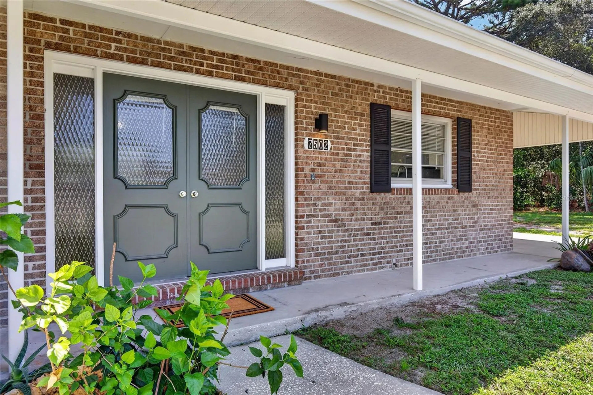 7502 Pond Circle Spring Hill FL 34606