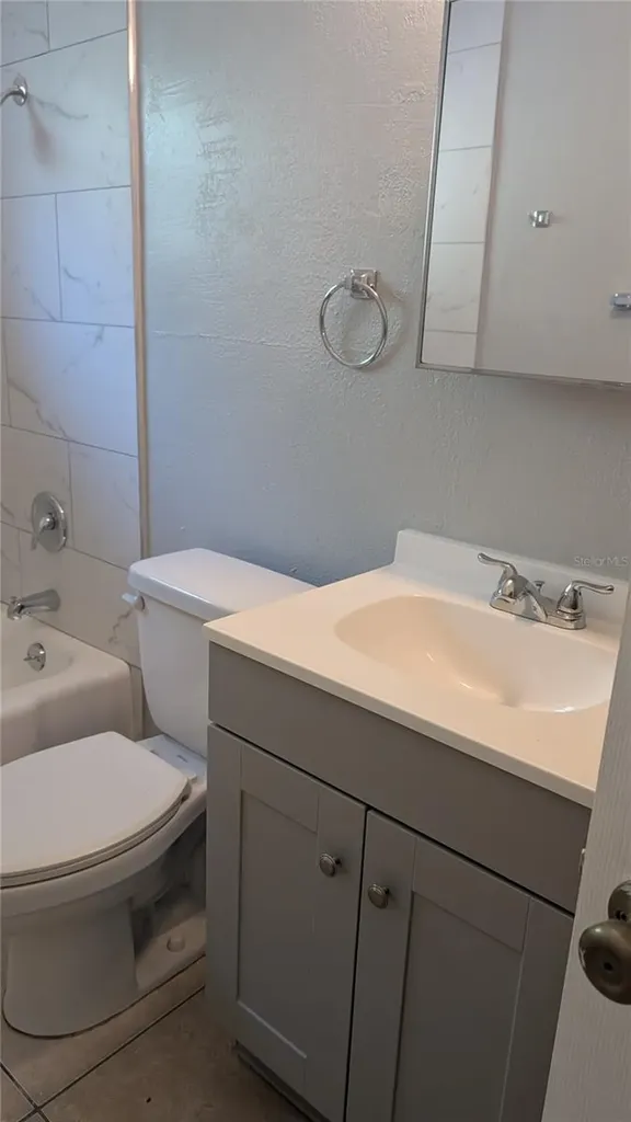 738 E Minneola Avenue Clermont FL 34711