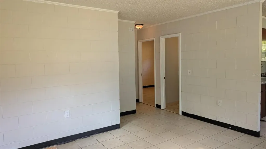 738 E Minneola Avenue Clermont FL 34711