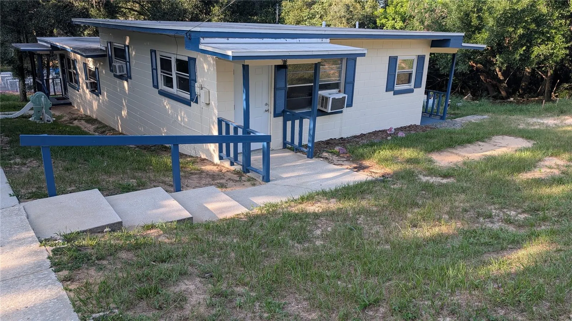 738 E Minneola Avenue Clermont FL 34711