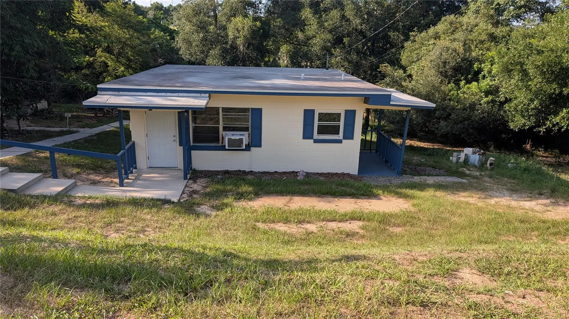 738 E Minneola Avenue Clermont FL 34711