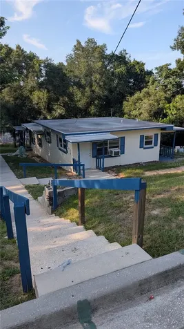 738 E Minneola Avenue Clermont FL 34711