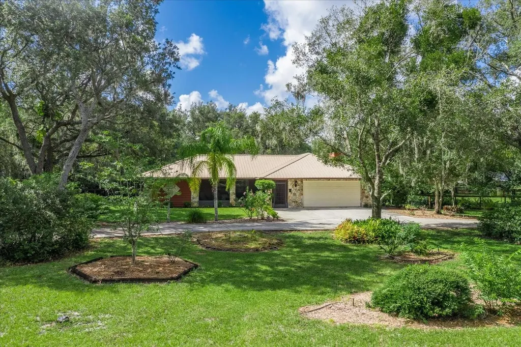 1273 Scrub Jay Trail Frostproof FL 33843