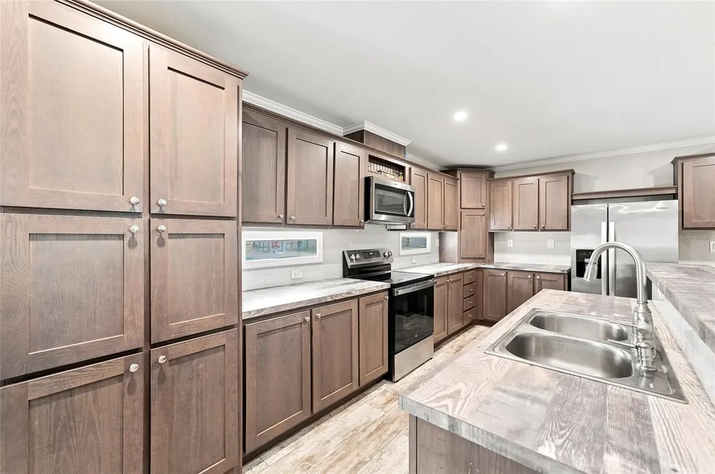 6839 Lumberton Road Zephyrhills FL 33540