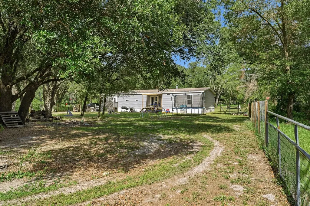 6839 Lumberton Road Zephyrhills FL 33540
