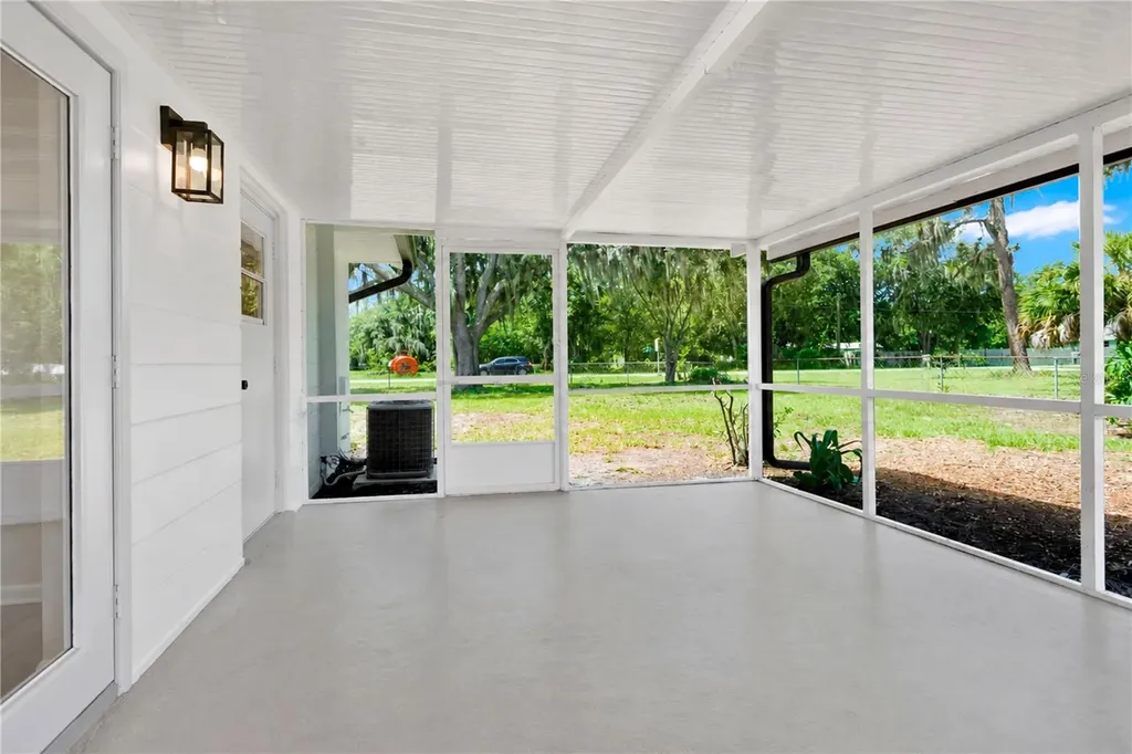 6625 Hatcher Road Lakeland FL 33811