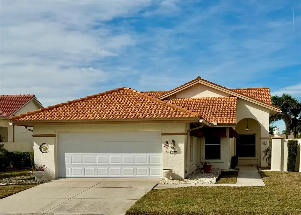 4720 Peridia Boulevard E Bradenton FL 34203
