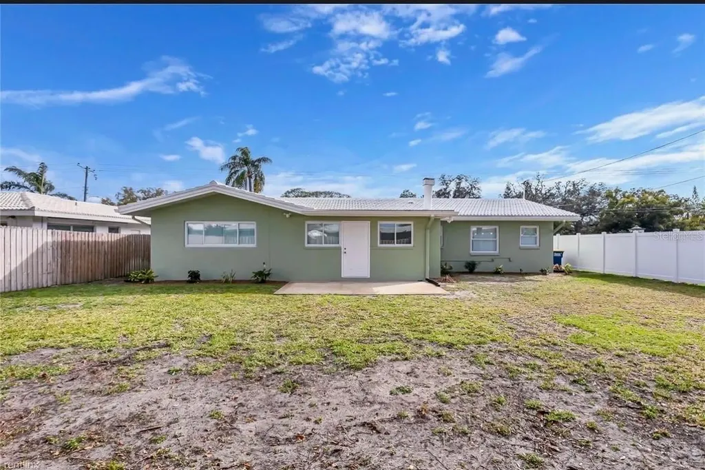 2036 Nursery Road Clearwater FL 33764
