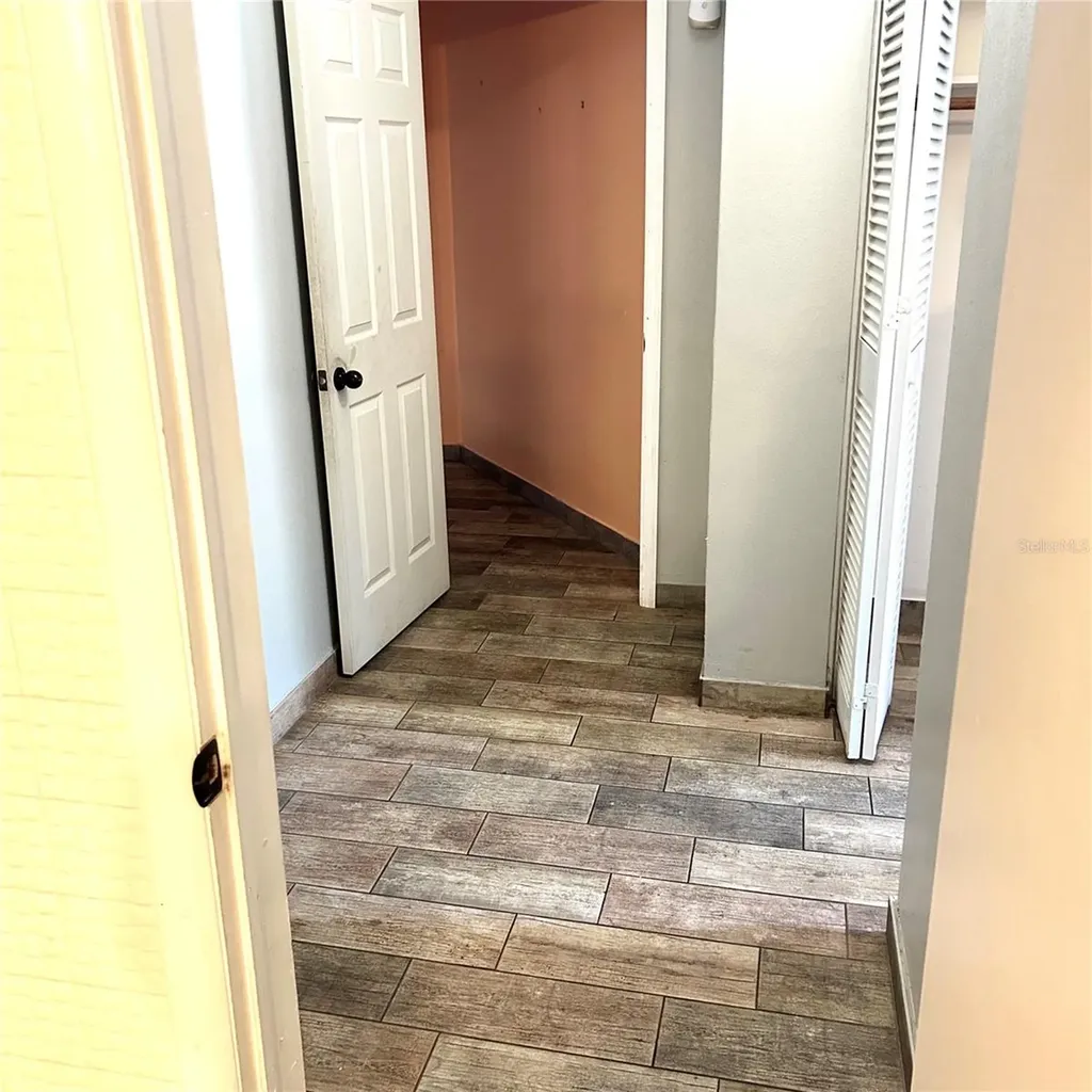 2152 Greenbriar Boulevard Clearwater FL 33763