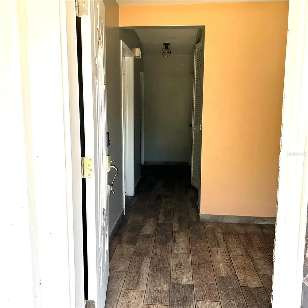 2152 Greenbriar Boulevard Clearwater FL 33763