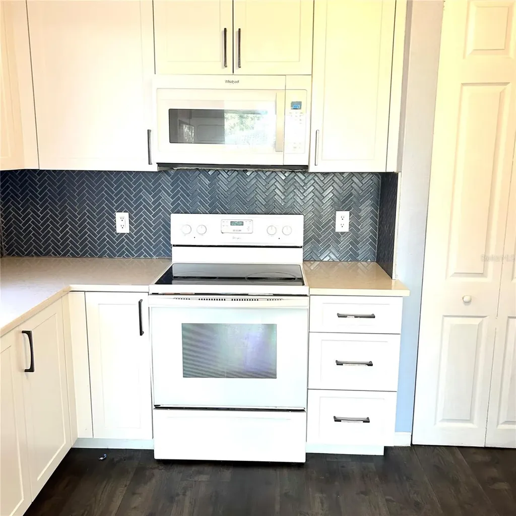 2152 Greenbriar Boulevard Clearwater FL 33763