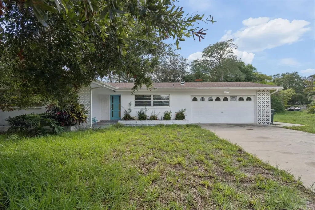 11435 Oval Drive E Largo FL 33774